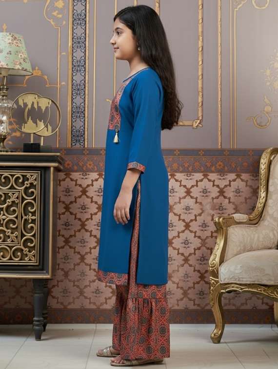 women three quarter sleeve kurta - 22278384 -  Standard Image - 1