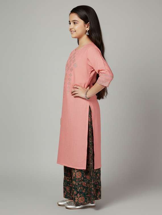 girls three quarter sleeve straight kurta - 22278408 -  Standard Image - 1