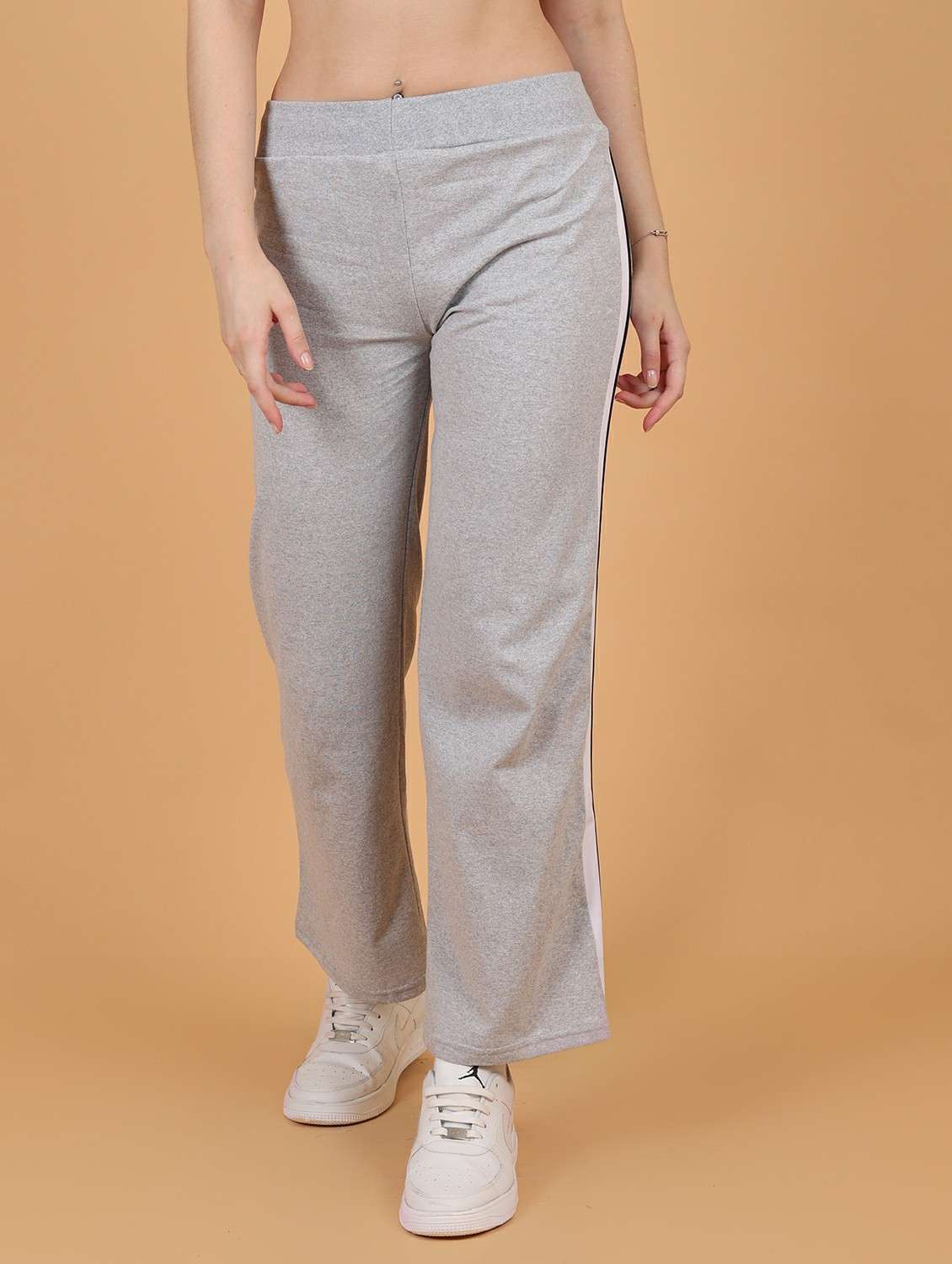 women tapered mid rise track pant