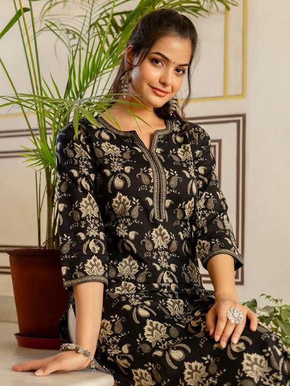 women printed three quarter sleeve straight kurta - 22278430 -  Standard Image - 4