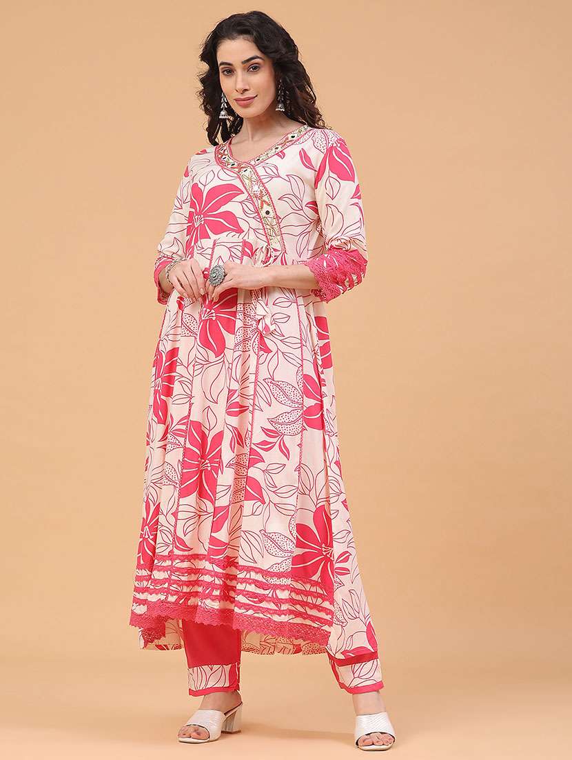 women floral three quarter sleeve kurta pant with dupatta set - 22279011 -  Standard Image - 1