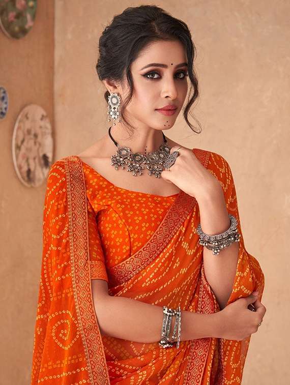 women printed casual wear saree with blouse - 22279055 -  Standard Image - 1