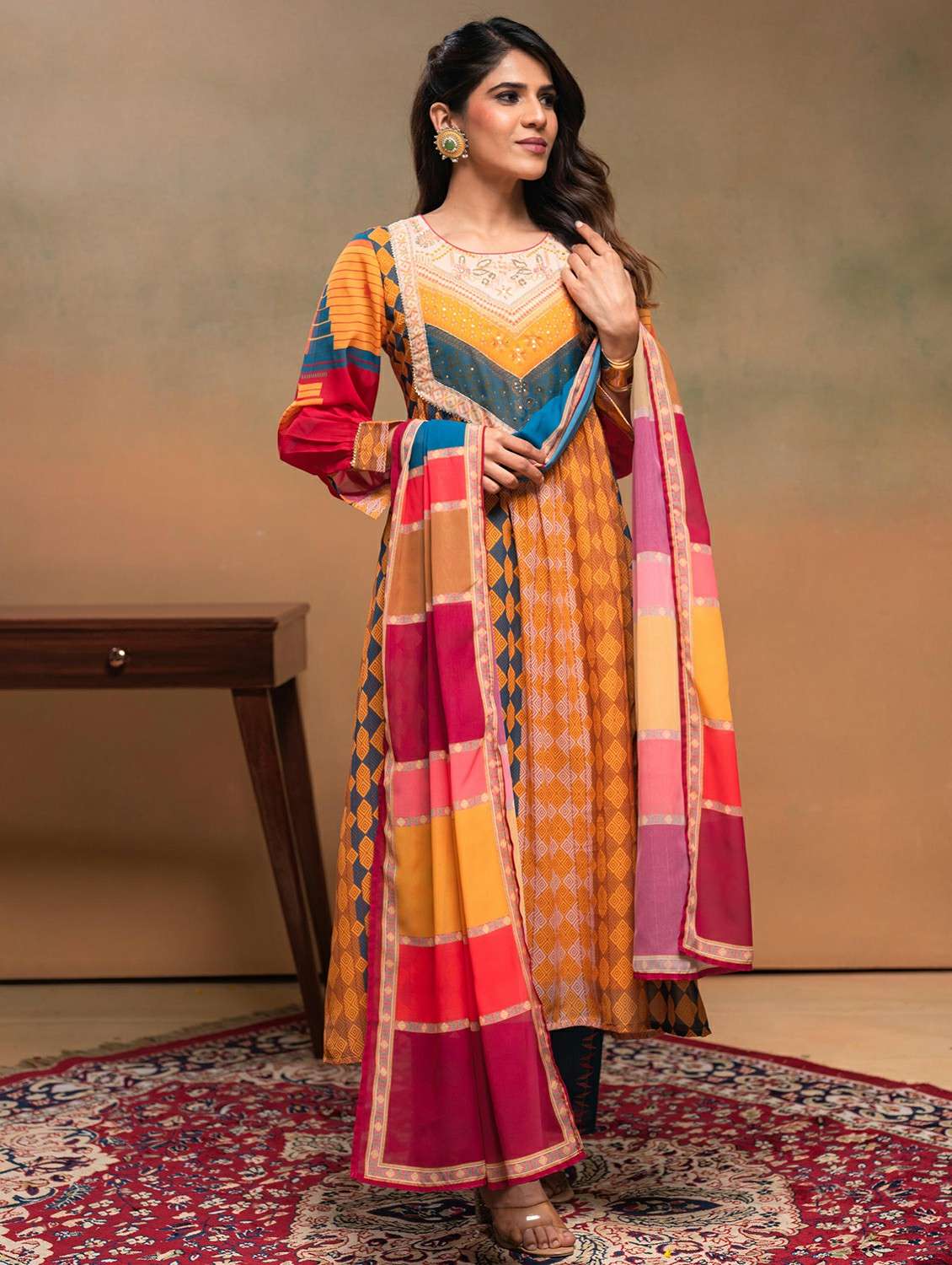 women printed long sleeve kurta pant with dupatta set - 22279286 -  Standard Image - 1