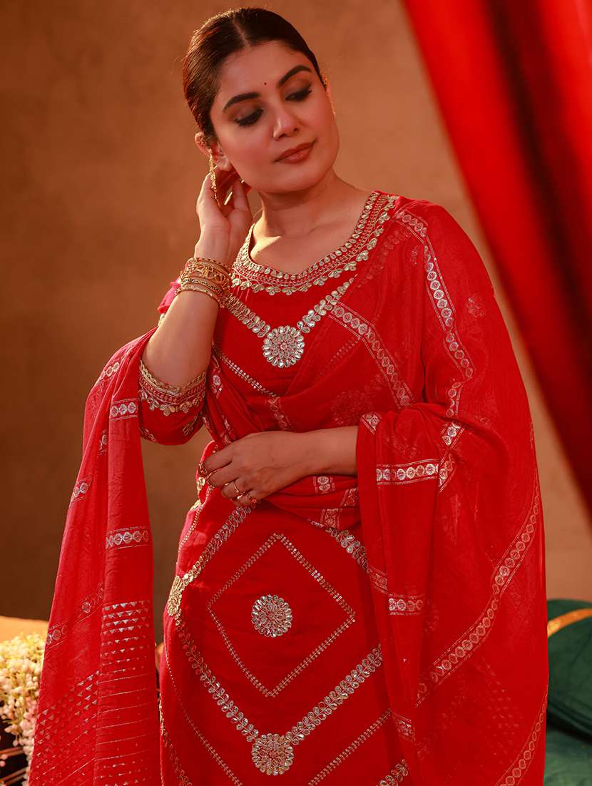 women solid with work three quarter sleeve kurta pant with dupatta set - 22279290 -  Standard Image - 4