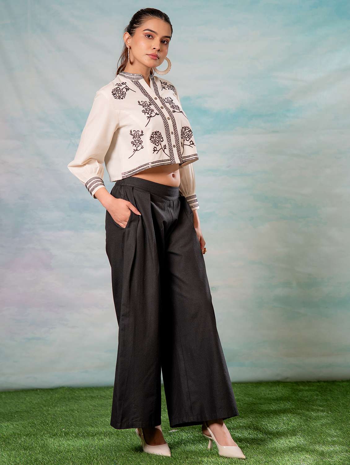 women floral three quarter sleeve kurta pant set - 22279293 -  Standard Image - 4