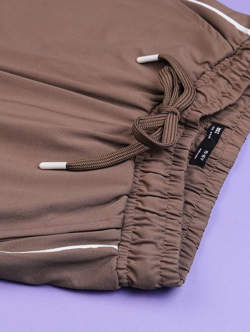 brown poly cotton plain cargo - 22279918 -  Standard Image - 4