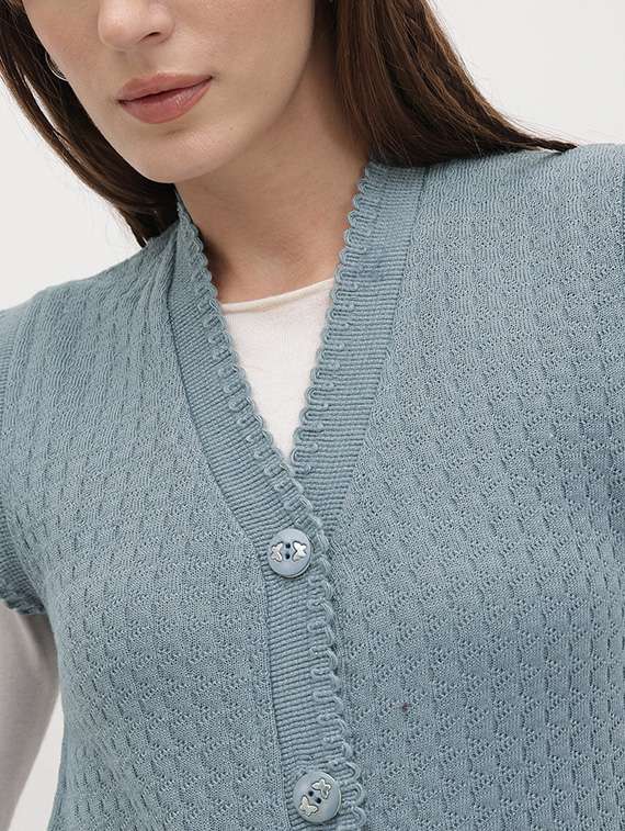 women self designed sleeveless cardigan - 22280356 -  Standard Image - 4