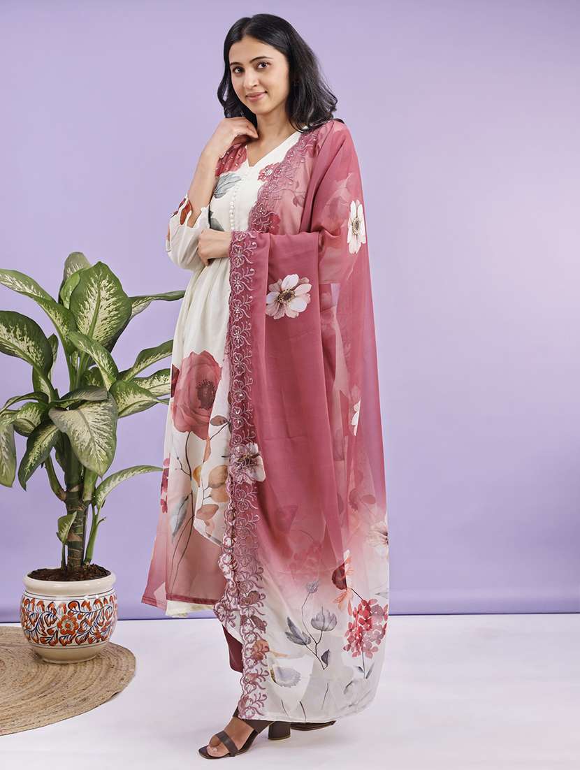 women floral three quarter sleeve kurta pant with dupatta set - 22280439 -  Standard Image - 4