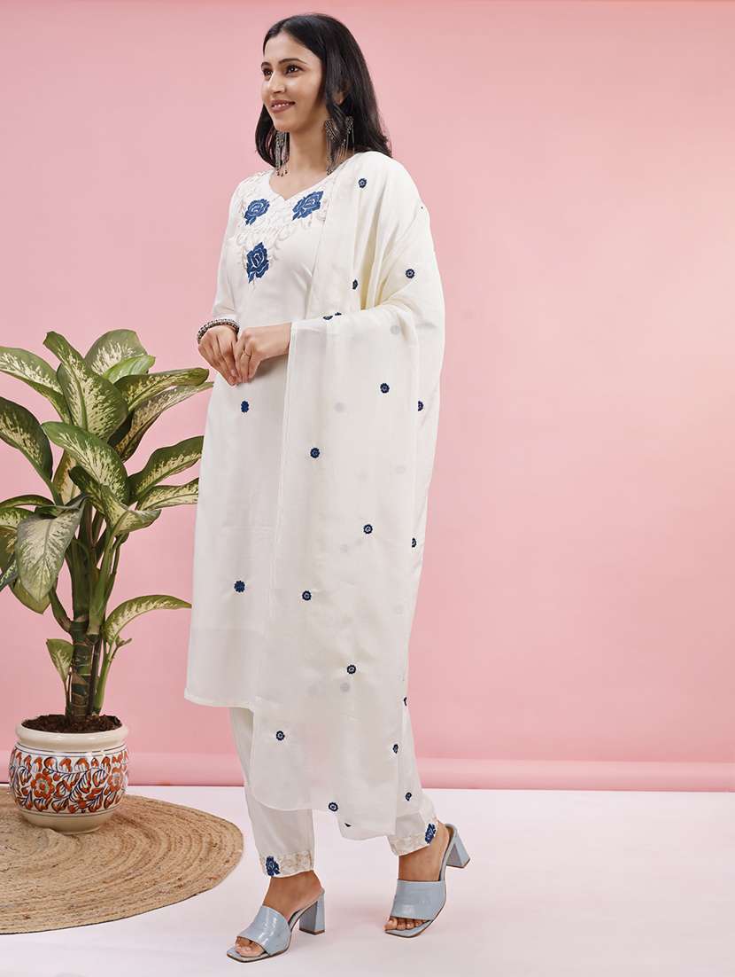 women solid with work three quarter sleeve kurta pant with dupatta set - 22280443 -  Standard Image - 4