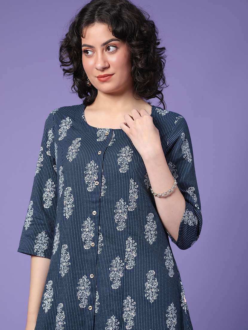 women printed three quarter sleeve a-line kurta - 22280590 -  Standard Image - 1