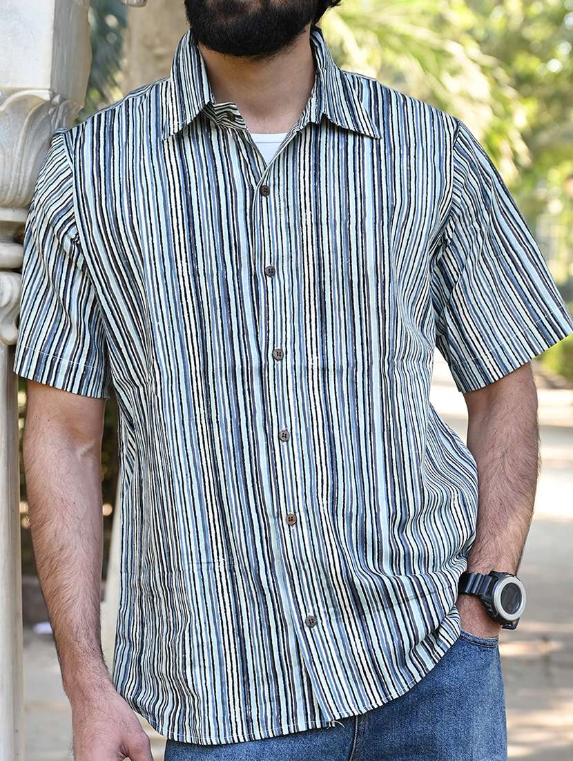 men printed collared short sleeve casual shirt - 22280775 -  Standard Image - 1