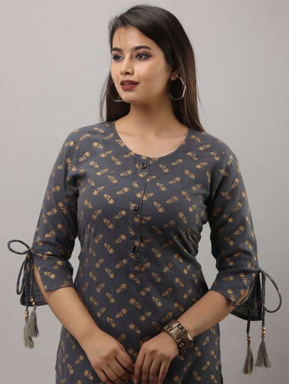 women printed three quarter sleeve kurta sharara set - 22281166 -  Standard Image - 4