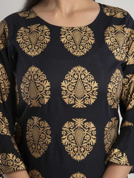 women printed bell sleeve straight kurta - 22281178 -  Standard Image - 4