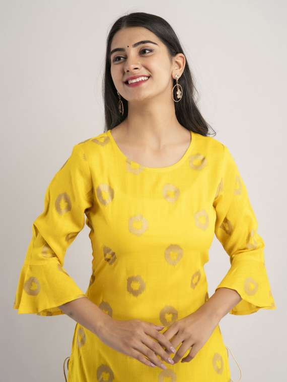 women printed bell sleeve straight kurta - 22281182 -  Standard Image - 4