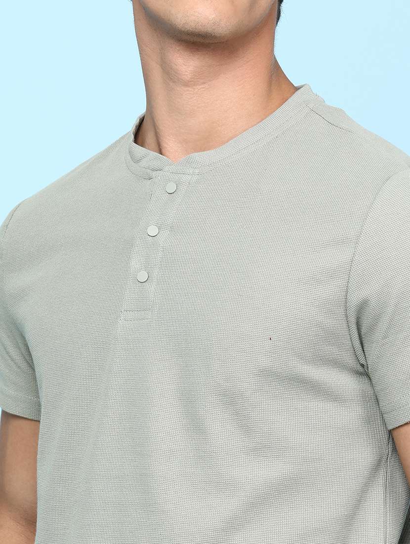 men textured short sleeves regular fit t-shirt - 22281755 -  Standard Image - 1
