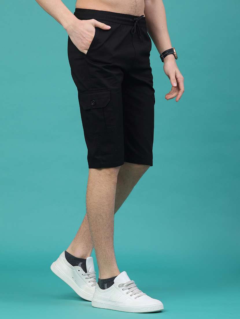 men solid mid rise cargo shorts - 22281791 -  Standard Image - 1