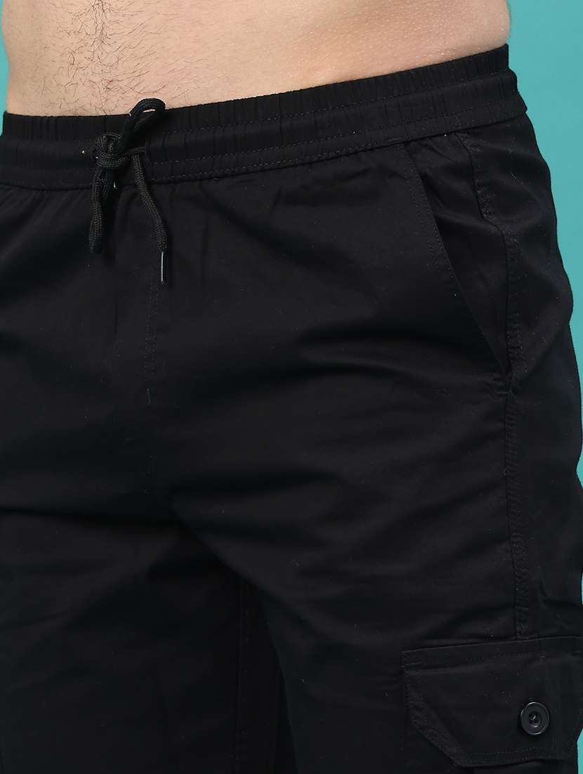 men solid mid rise cargo shorts - 22281791 -  Standard Image - 4