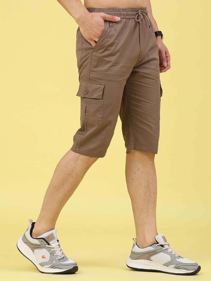 men solid mid rise cargo shorts - 22281798 -  Standard Image - 1