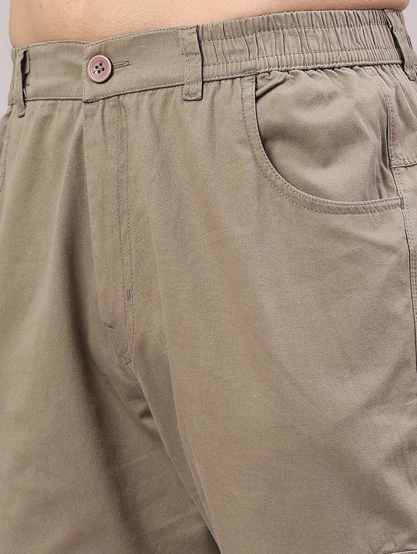 men solid mid rise regular fit cargo  - 22281816 -  Standard Image - 1