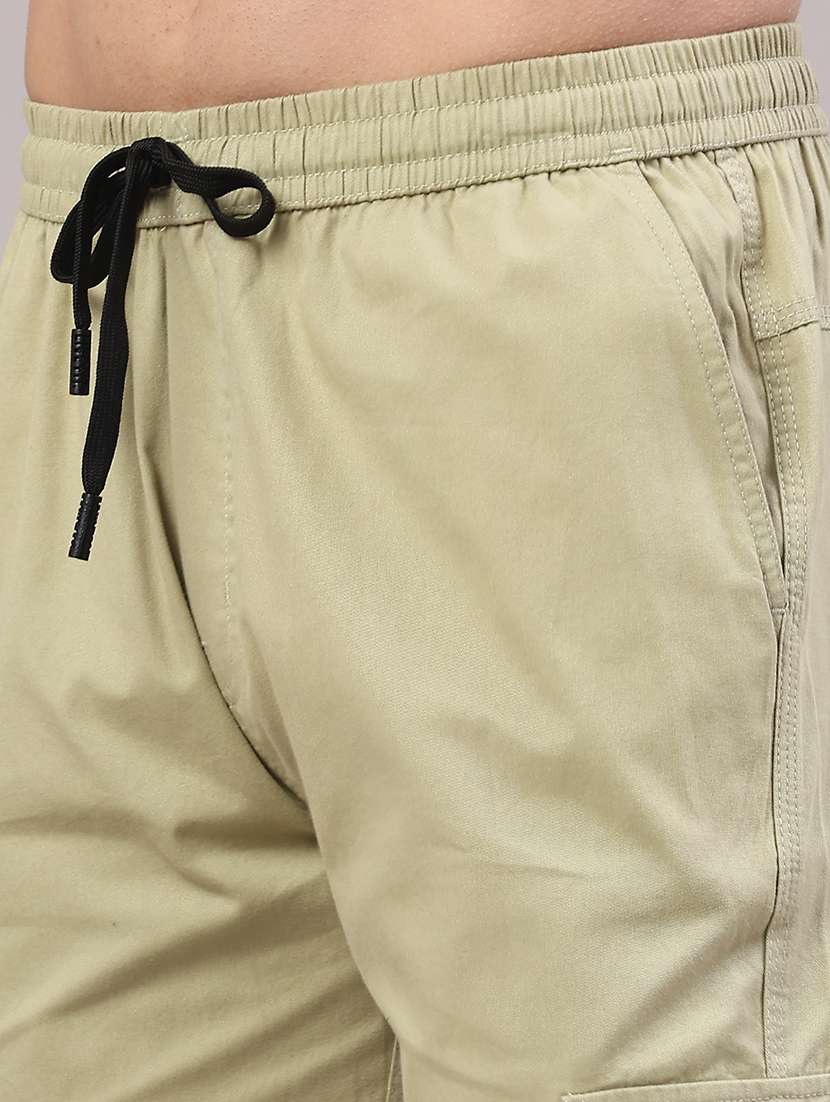 men solid mid rise regular fit cargo  - 22281860 -  Standard Image - 1