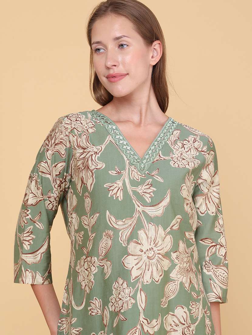 women printed three quarter sleeves kurta and pant set - 22281945 -  Standard Image - 1