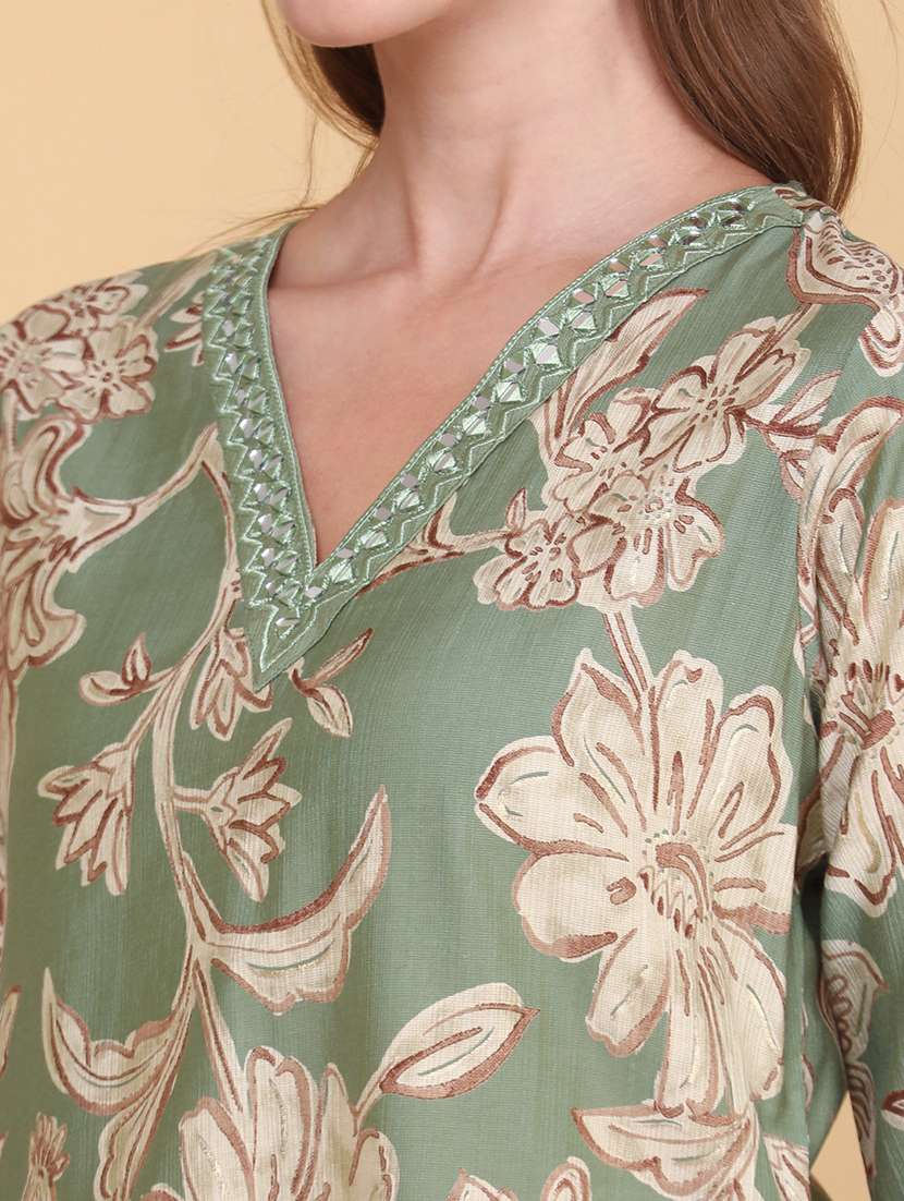 women printed three quarter sleeves kurta and pant set - 22281945 -  Standard Image - 4