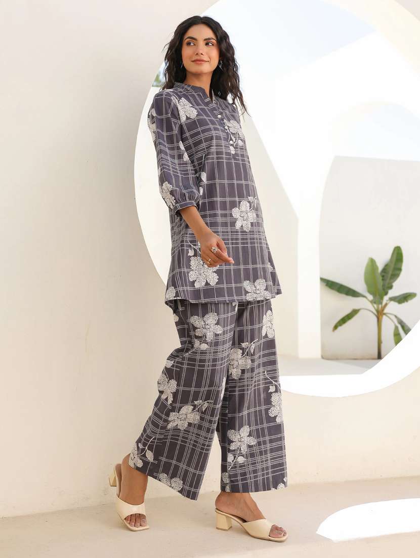 women printed three quarter sleeve co-ord set - 22281984 -  Standard Image - 1