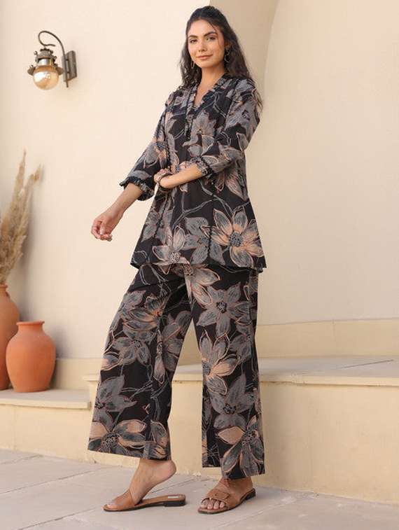 women printed three quarter sleeve co-ord set - 22281985 -  Standard Image - 1