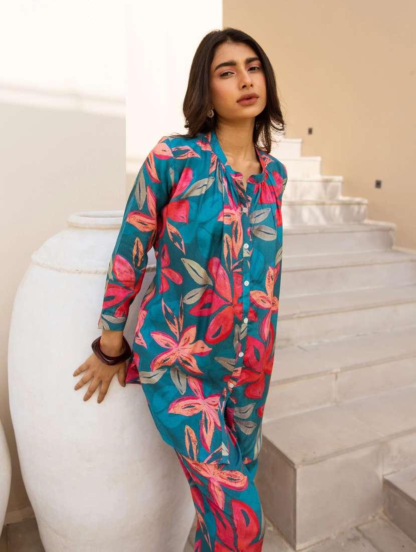 women printed shirt and trouser co-ord set - 22282049 -  Standard Image - 1
