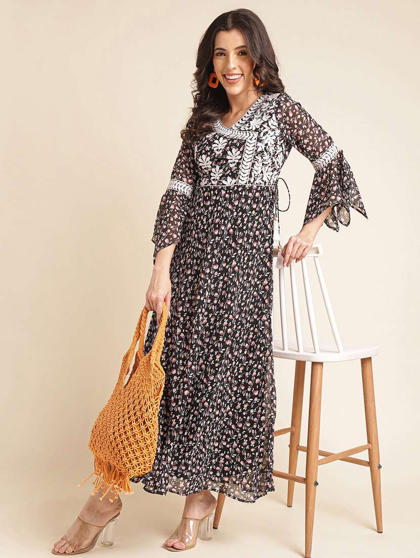 women floral print bell sleeve fit & flare dress - 22282080 -  Standard Image - 1