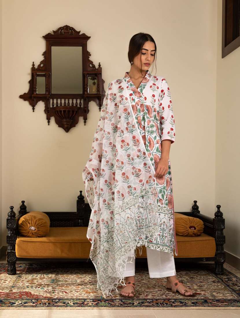 women printed three quarter sleeve kurta pant with dupatta set - 22282115 -  Standard Image - 1