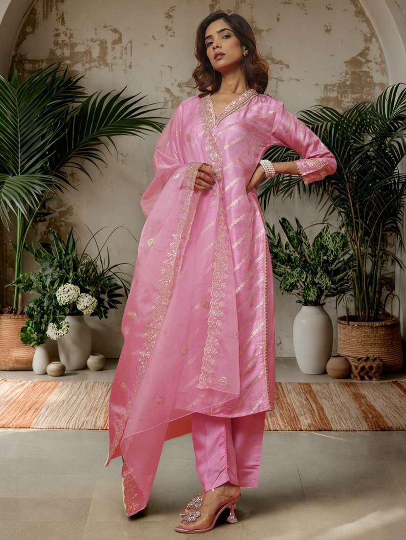 women self design three quarter sleeve kurta pant with dupatta set