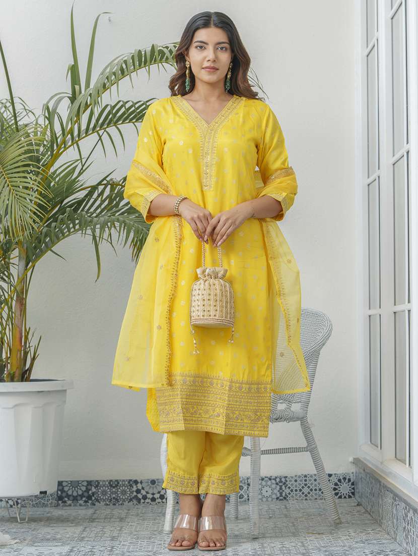 women self design three quarter sleeve kurta pant with dupatta set