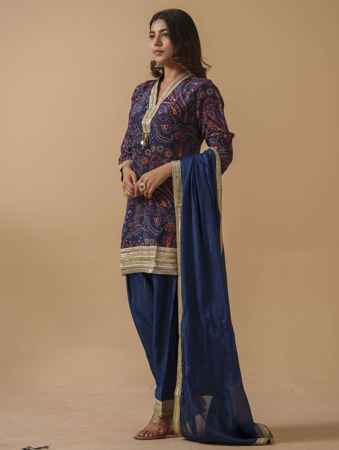 women printed three quarter sleeve kurta salwar with dupatta set - 22282158 -  Standard Image - 1