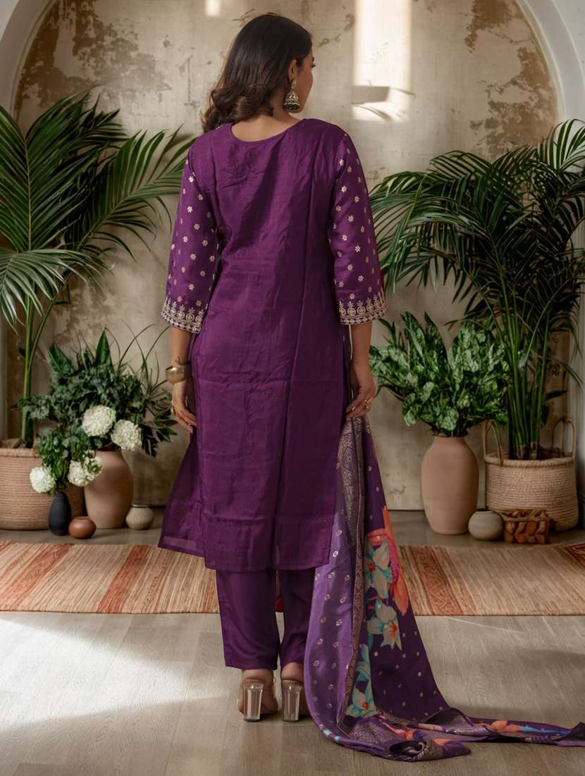 women self design three quarter sleeve kurta salwar with dupatta set - 22282160 -  Standard Image - 4