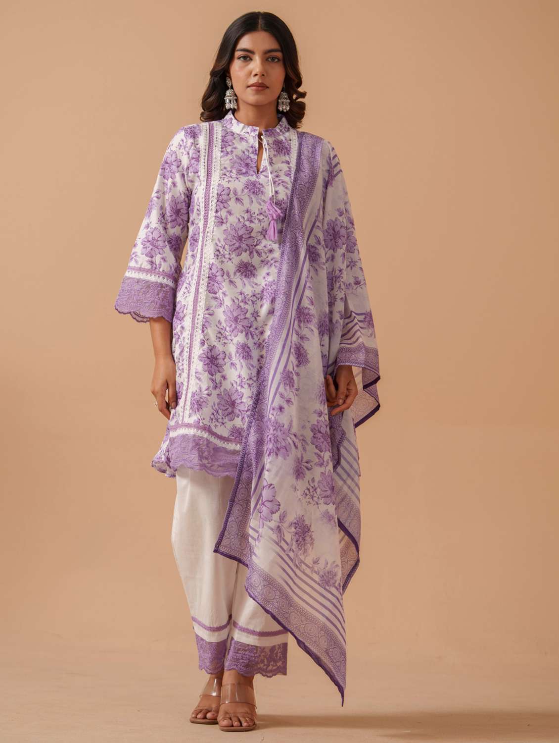 Women Floral Three Quarter Sleeve Kurta Pant With Dupatta Set - 22282165 -  Standard Image - 1