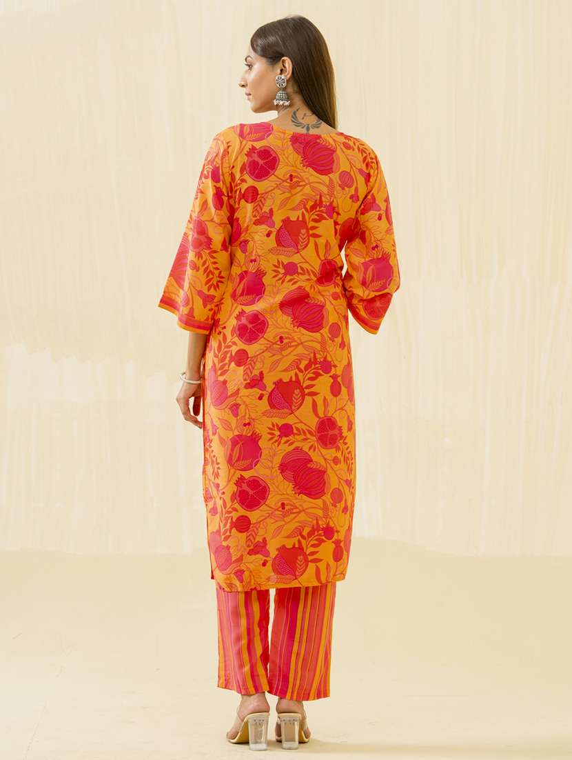 women floral three quarter sleeve kurta pant set - 22282182 -  Standard Image - 4