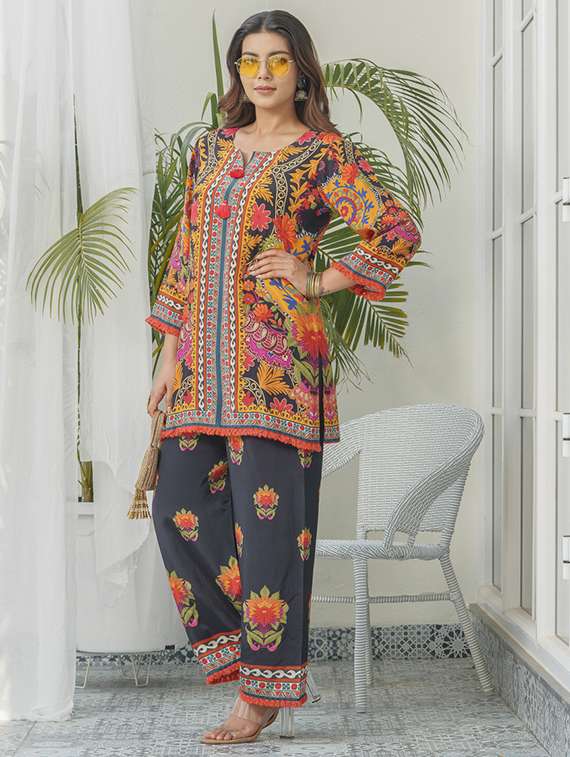 women printed three quarter sleeve ethnic co-ord set - 22282188 -  Standard Image - 1