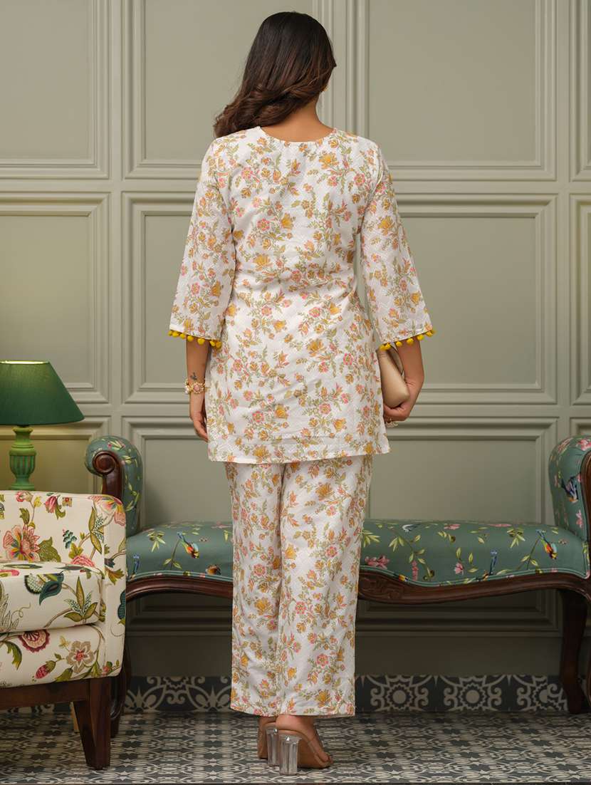 women printed three quarter sleeve ethnic co-ord set - 22282189 -  Standard Image - 4