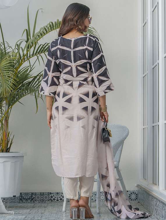 women printed three quarter sleeve kurta pant with dupatta set - 22282201 -  Standard Image - 4