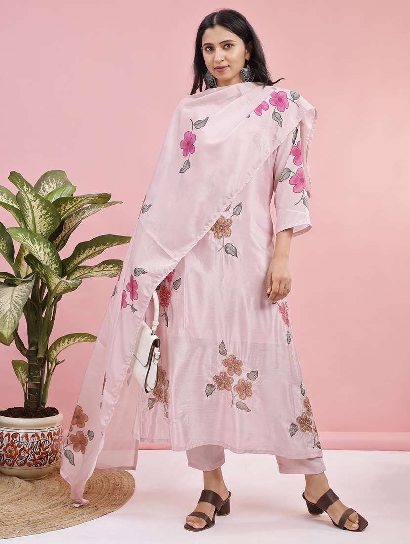 women floral three quarter sleeve kurta pant with dupatta set - 22282293 -  Standard Image - 1