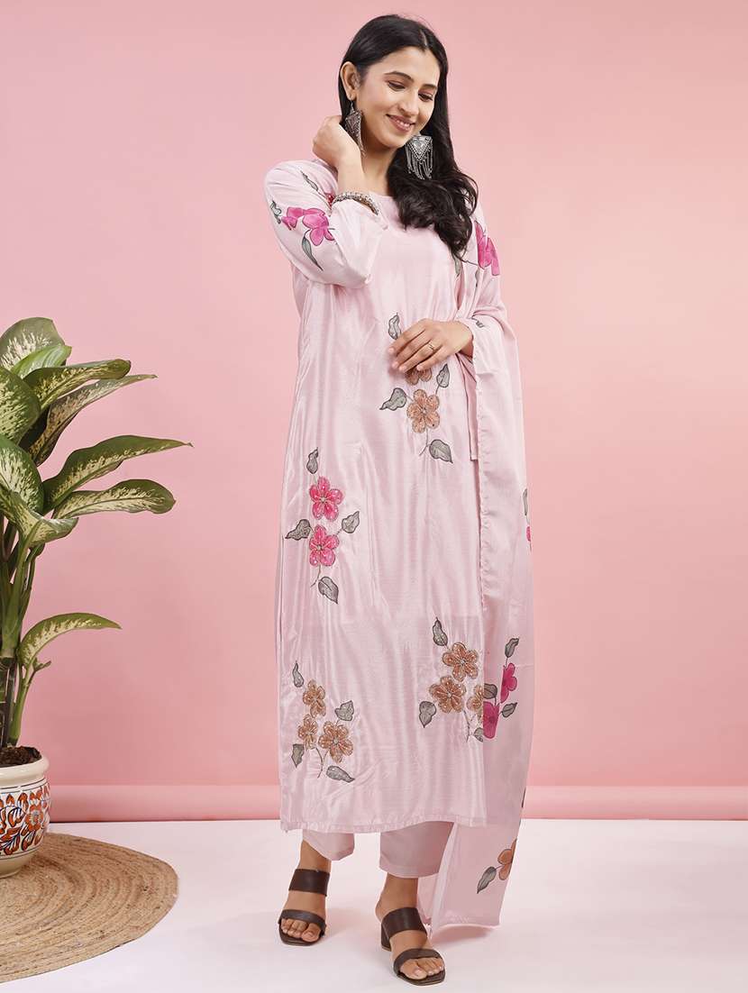 women floral three quarter sleeve kurta pant with dupatta set - 22282293 -  Standard Image - 4