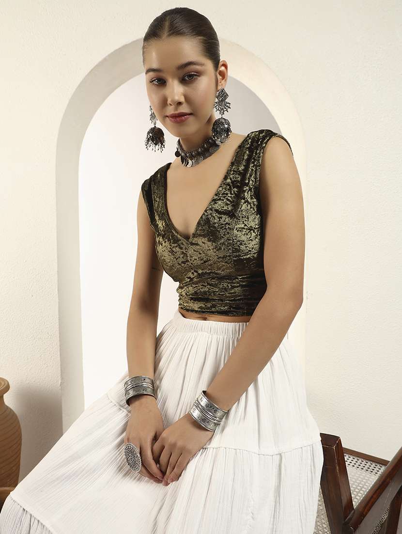 women solid sleeveless stitched blouse