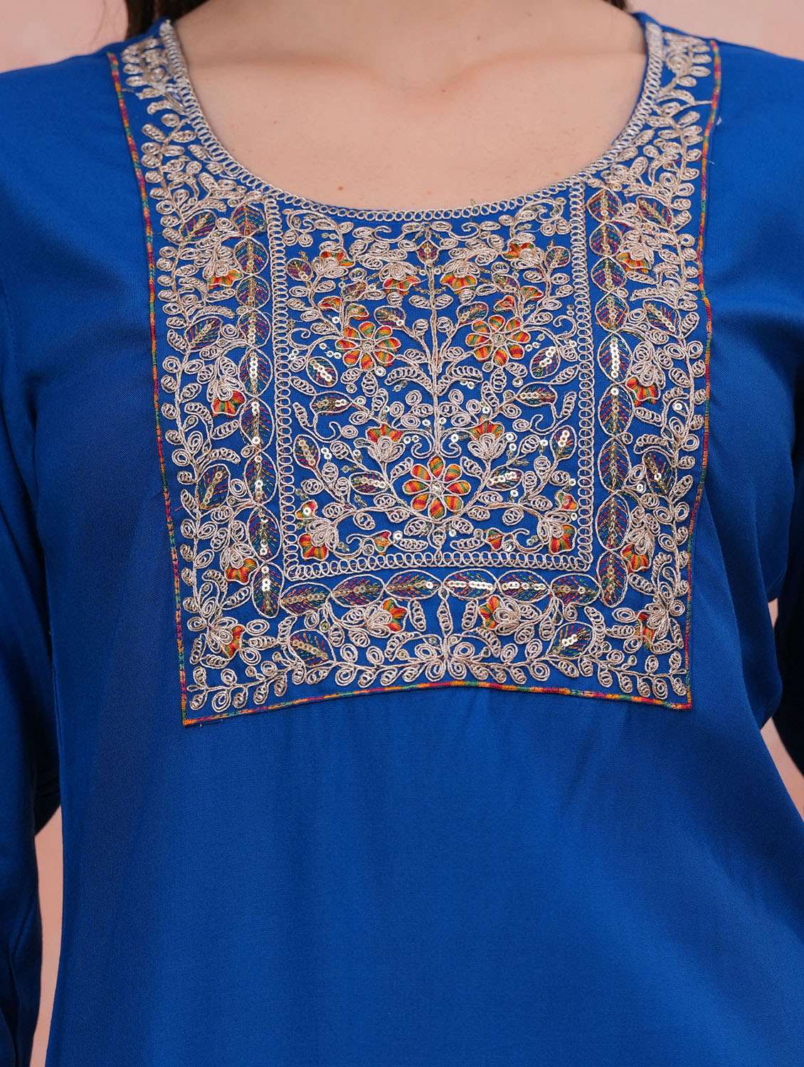 women solid with work three quarter sleeve straight kurta - 22282368 -  Standard Image - 4