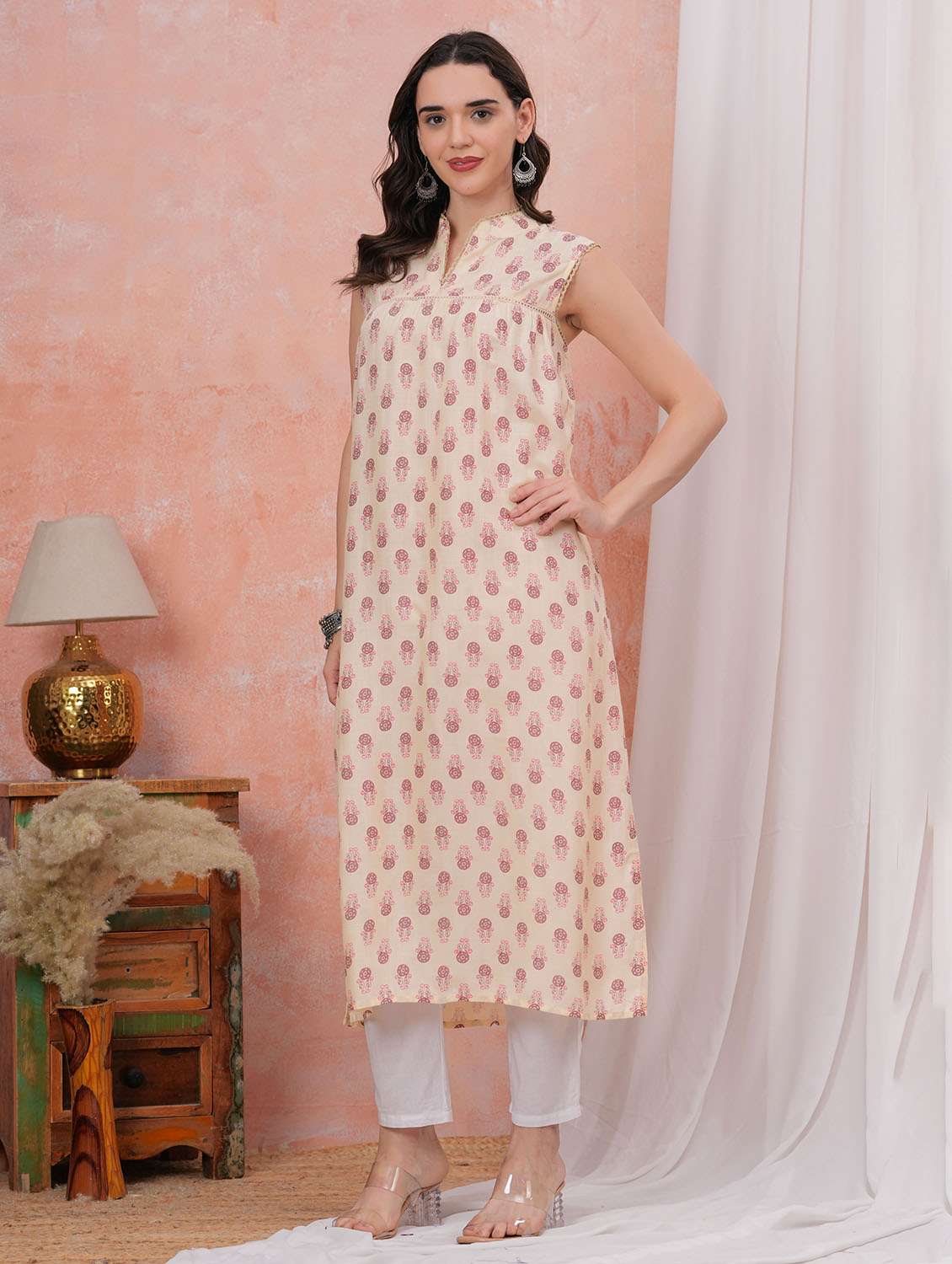 women printed sleeveless straight kurta - 22282369 -  Standard Image - 1