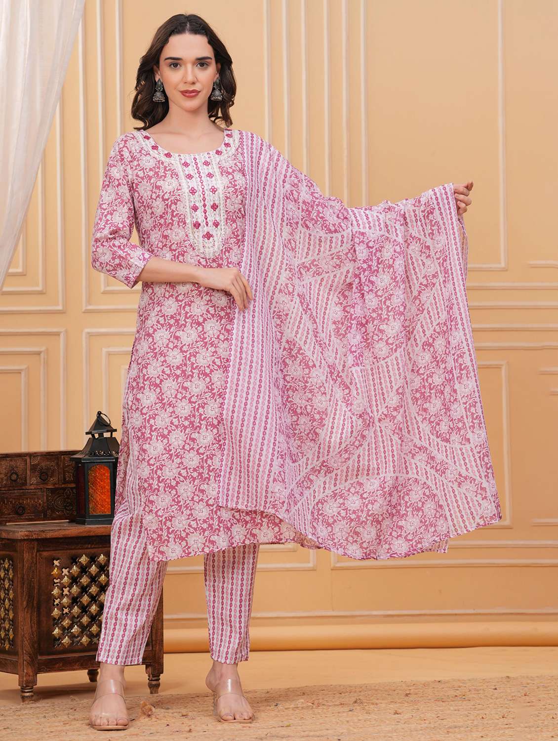 women printed kurta and pant with dupatta  - 22283057 -  Standard Image - 1