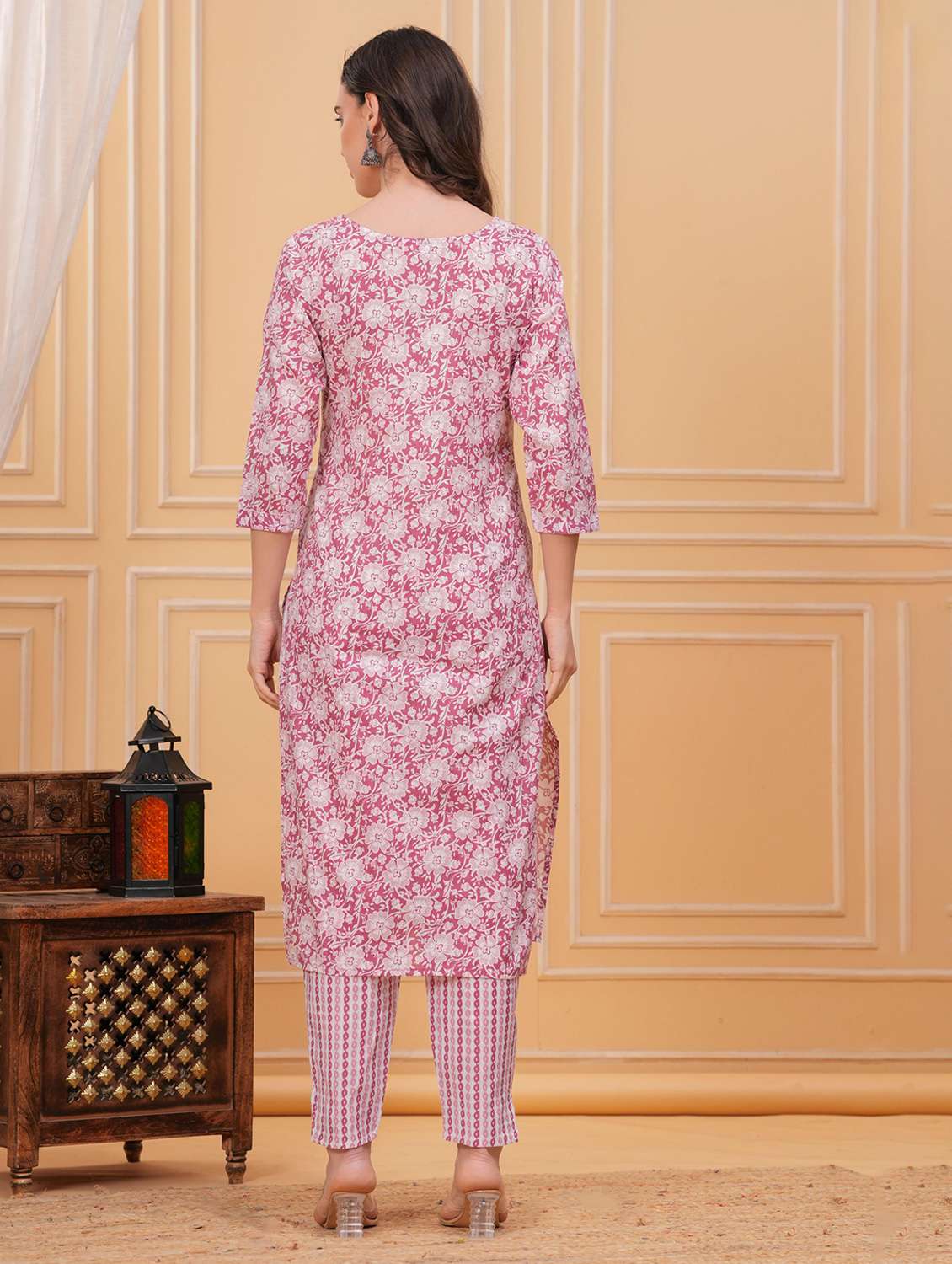 women printed kurta and pant with dupatta  - 22283057 -  Standard Image - 4