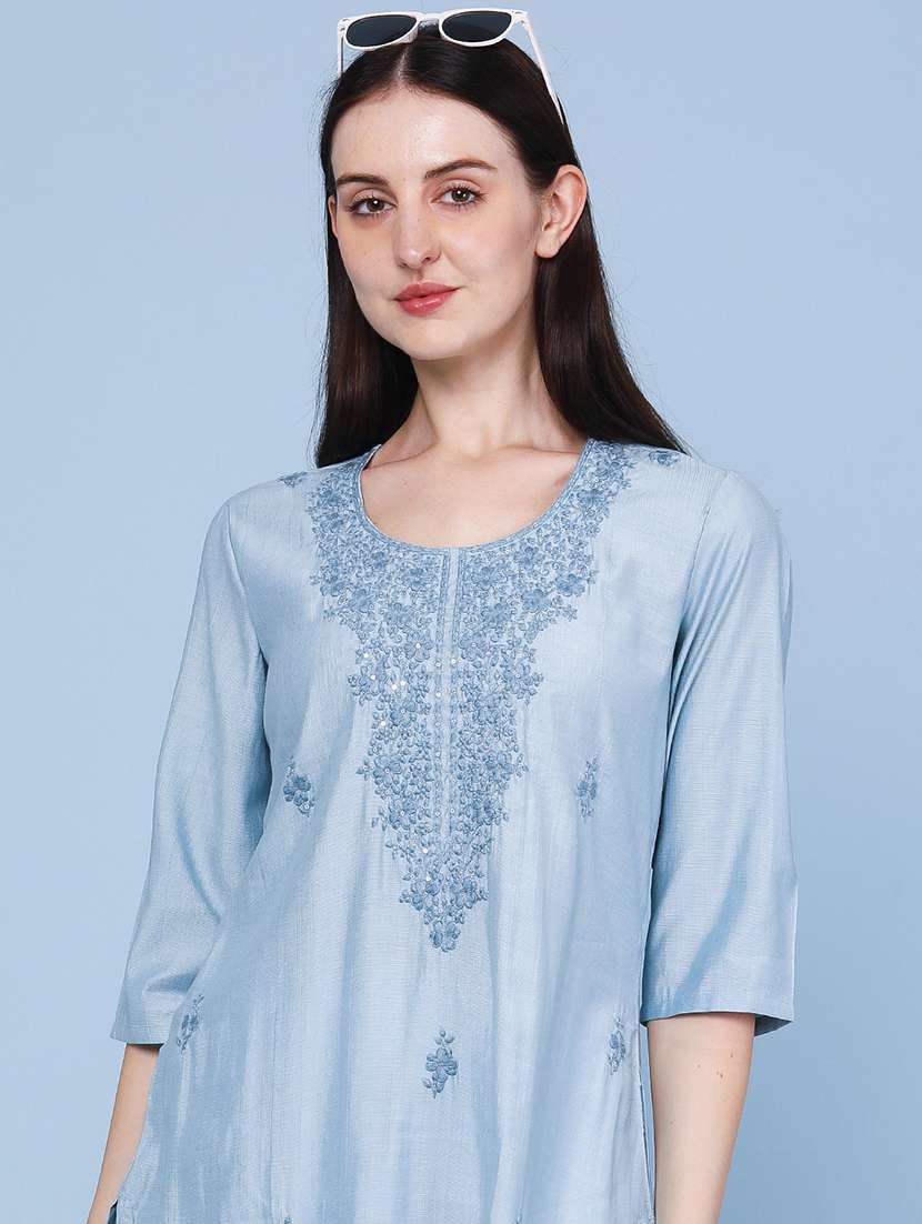 women embroidered three quarter sleeves straight kurta - 22284493 -  Standard Image - 1