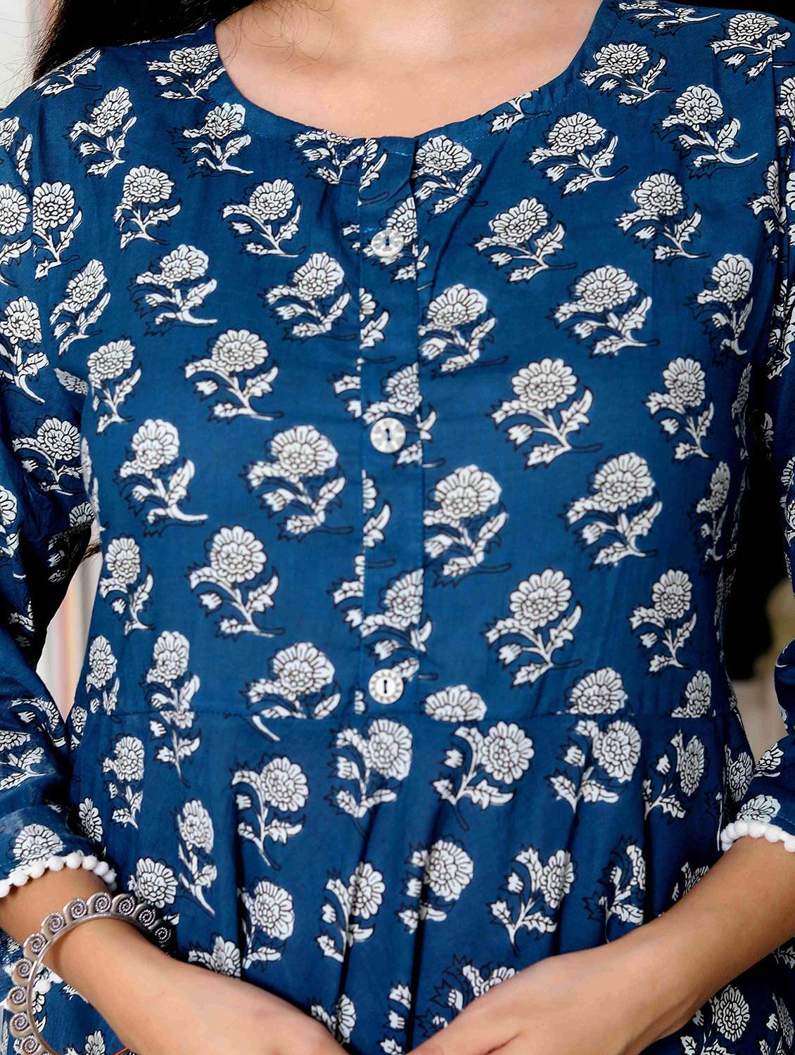 women printed three quarter sleeve anarkali kurta - 22285516 -  Standard Image - 4