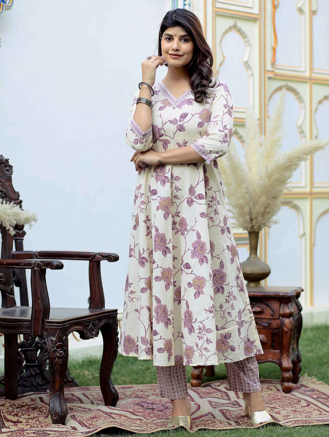women floral printed three quarter sleeve kurta pant set